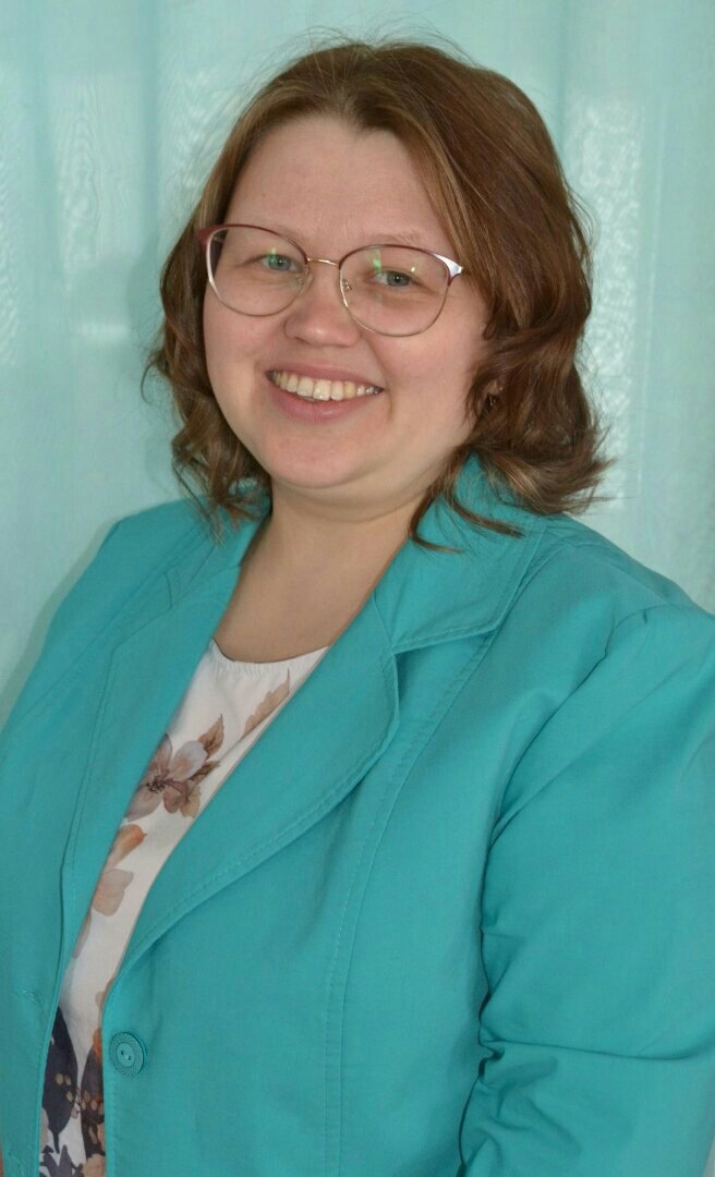 Учитель - логопед Крушева Елена Вячеславовна.